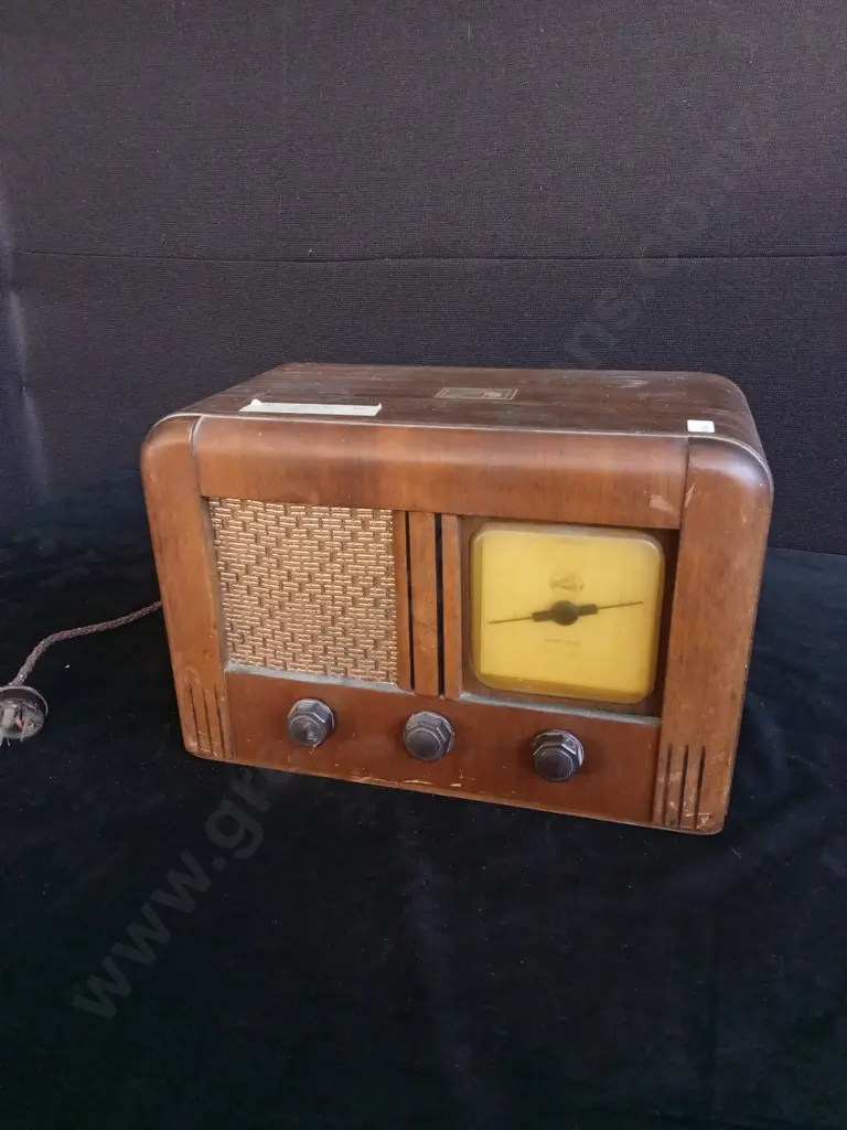 VINTAGE NZ RADIO BY HMV Image 1++