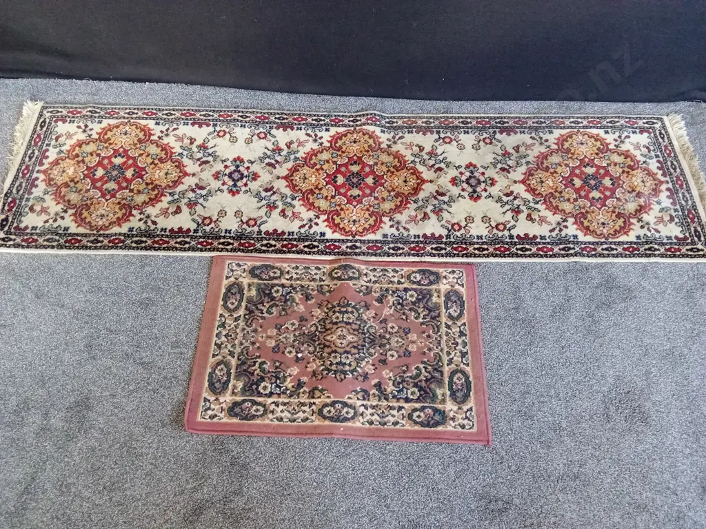 2 RUGS LONGEST L 2.6M SHORTEST L 92CM Image 1++