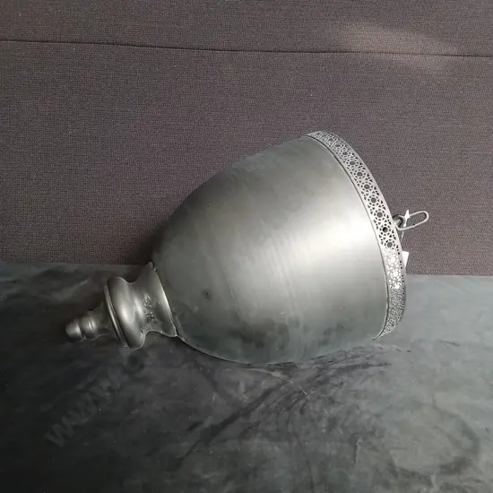 TAKASHO HANGING PLANTER