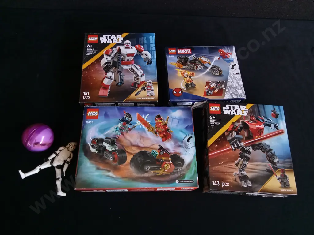6 PIECES TOYS INCLUDING 4 BRAND NEW LEGO KITS Image 1++