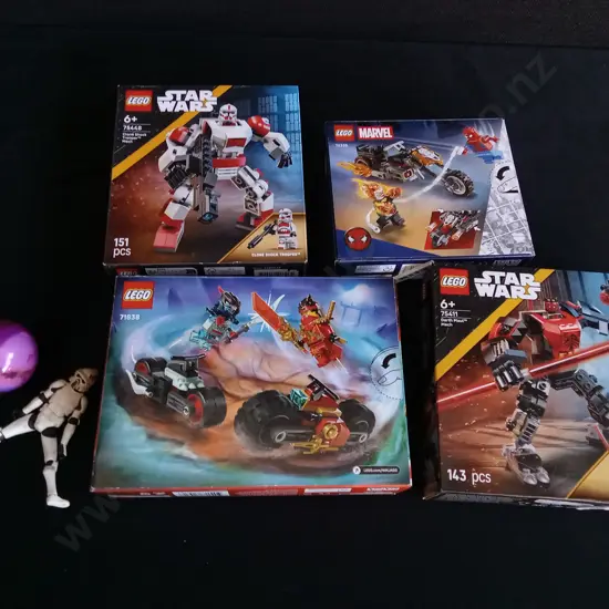 6 PIECES TOYS INCLUDING 4 BRAND NEW LEGO KITS