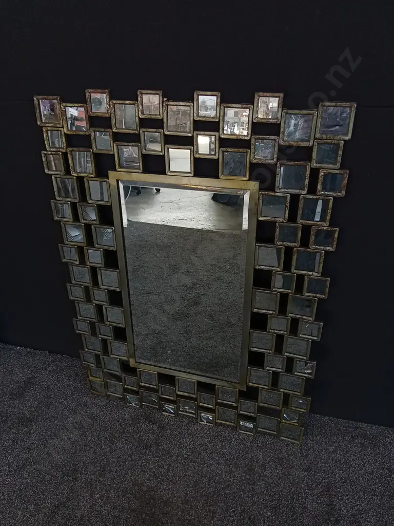 DECORATIVE WALL MIRROR WITH DINNER DAMAGE ON THE BOTTOM AS PICTURED H1.1M Image 1++