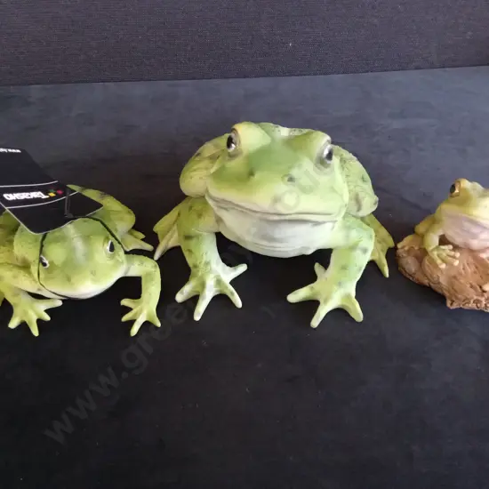 3 TAKASHO FROG FIGURINES