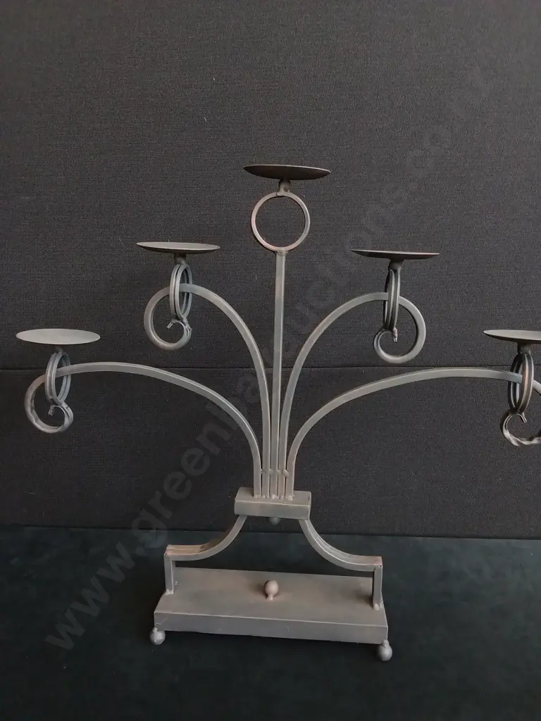 LARGE CAST IRON CANDLE HOLDER Image 1++