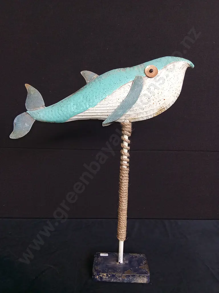 BRAND NEW WHALE FIGURINE H64CM Image 1++