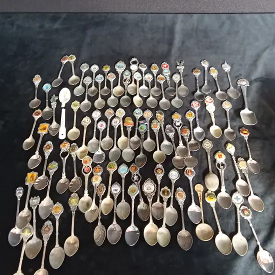 COLLECTION OF NEW ZEALAND SPOONS