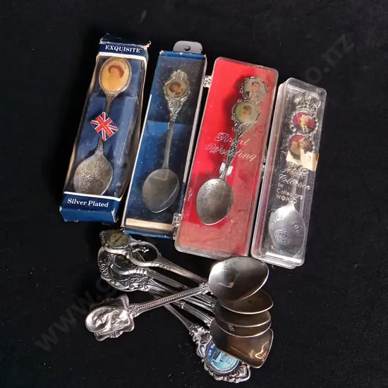 MIX OF SOUVENIR SPOONS