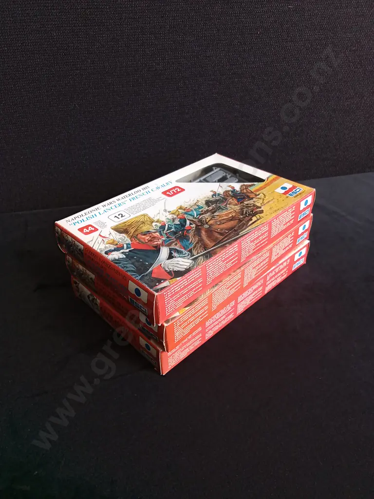3 VINTAGE BOXES OF MILITARY MODELS, ESCI Image 1++