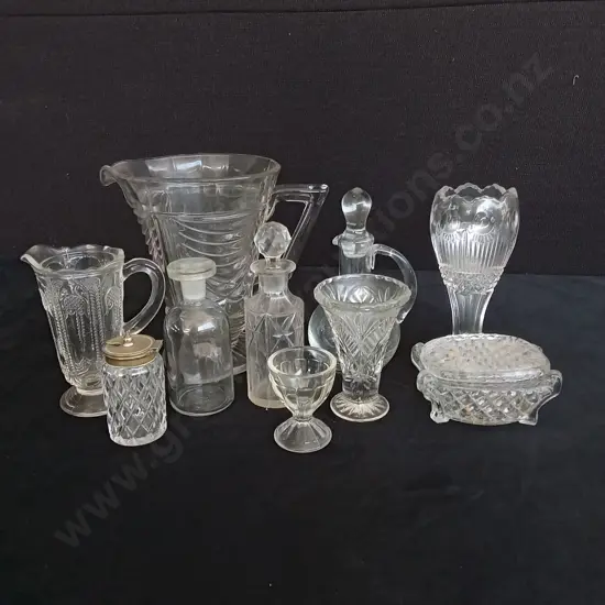 ASSORTED GLASS ITEMS