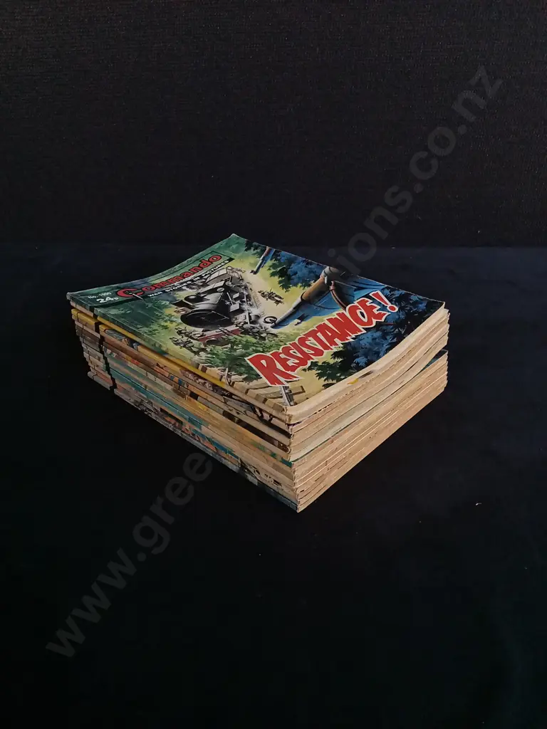 15 PIECES VINTAGE COMMANDO WAR COMICS NO 1990-2015 Image 1++