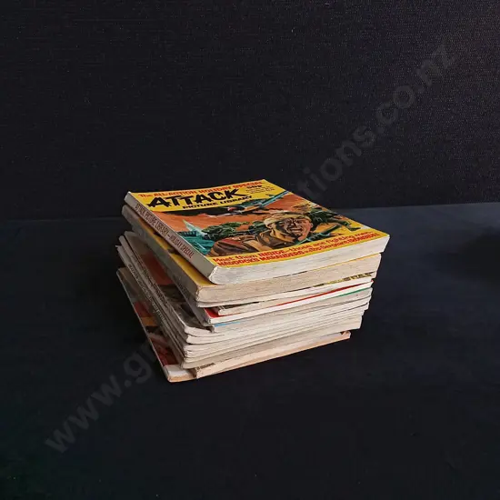 15 VINTAGE POCKET SIZED WAR COMIC BOOKS MIX