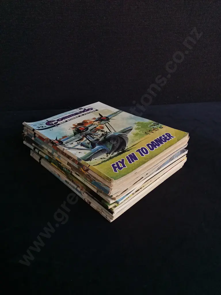 15 PIECES VINTAGE COMMANDO WAR COMICS NO 1851-1879 Image 1++