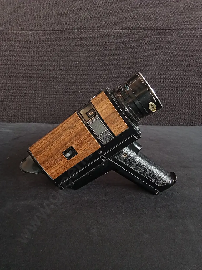 VINTAGE CHINON 674 MACRO SUPER 8 CAMERA DAMAGED VIEWFINDER RIM Image 1++