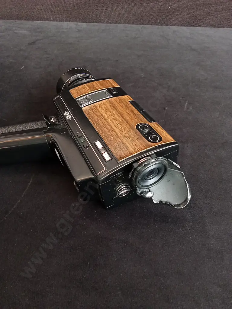 VINTAGE CHINON 674 MACRO SUPER 8 CAMERA DAMAGED VIEWFINDER RIM Image 1++