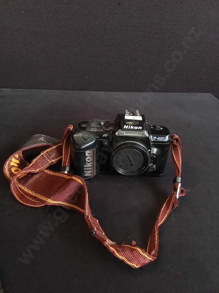 VINTAGE NIKON F-401 35MM SLR CAMERA BODY Image 1++