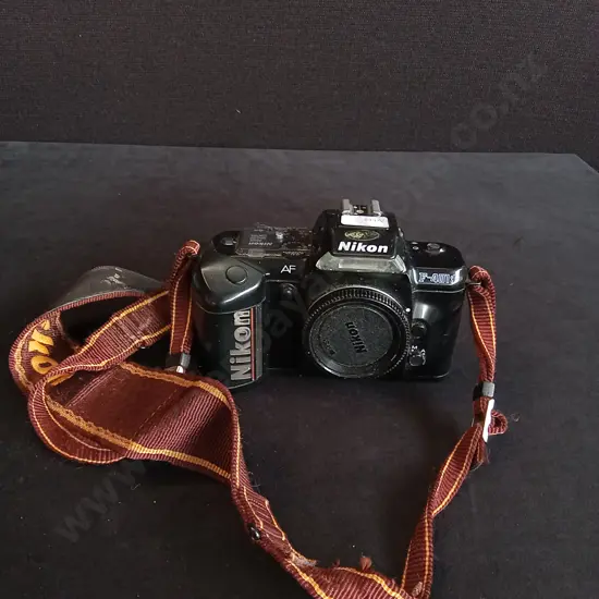 VINTAGE NIKON F-401 35MM SLR CAMERA BODY