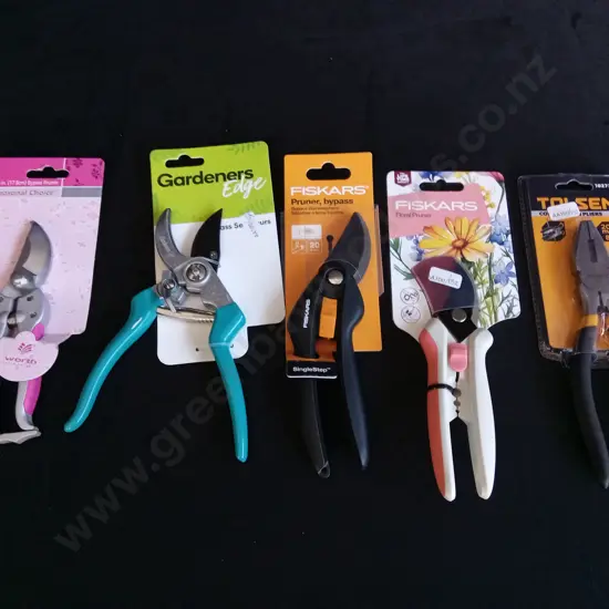5 BRAND NEW SECATEURS AND PLIERS
