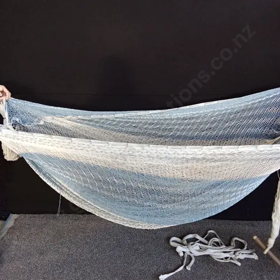 BLUE AND WHITE HAMMOCK