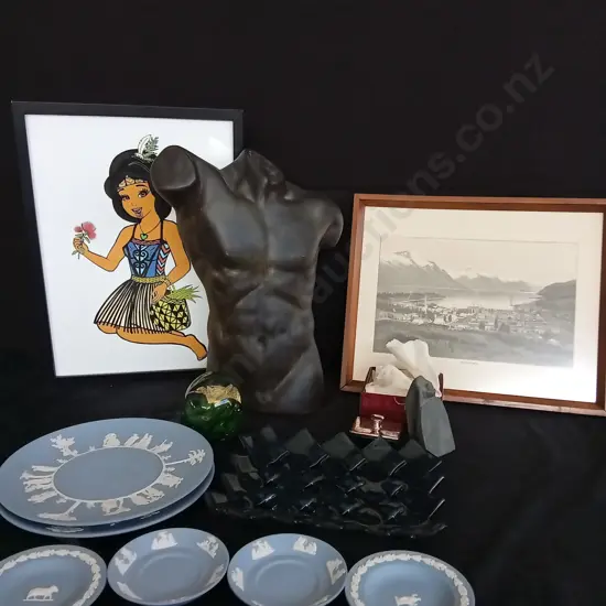 COLLECTION OF AT GLASS AND MORE