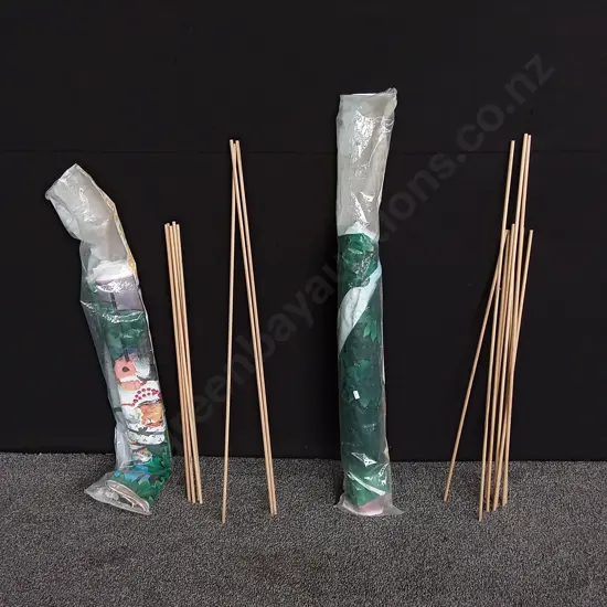 2 CHILDREN'S TEEPEES