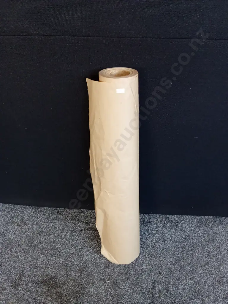ROLL OF BROWN CRAFT PAPER Image 1++