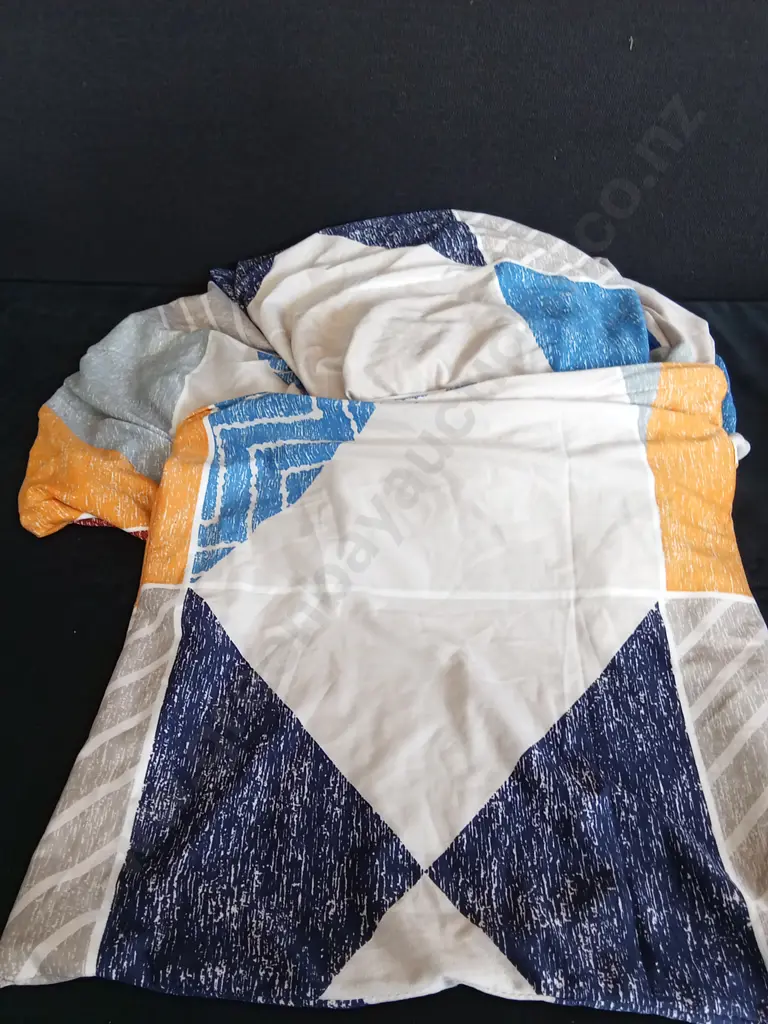 3 SEAT SOFA COVER WITH 1 PILLOW CASE Image 1++