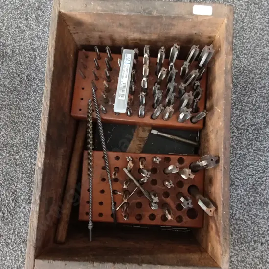 BOX OF VARIOUS SIZE TAP BITS