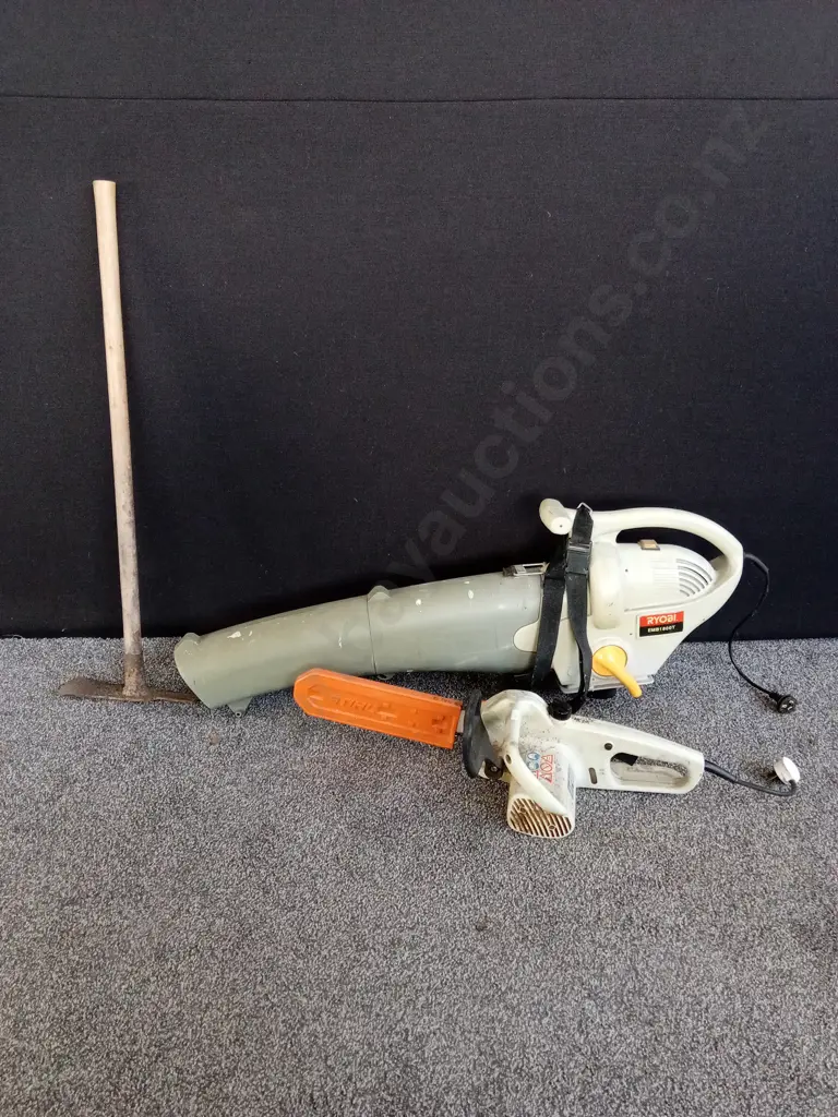 STIHL CHAINSAW RYOBI EMB1800T GARDEN BLOWER VAC AND A LONG HANDELED MATTOCK Image 1++