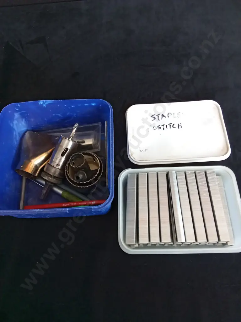 TOOL BUD AND STAPLES Image 1++