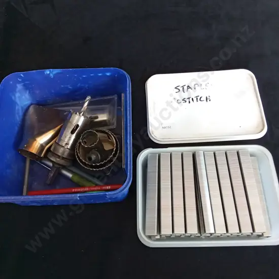 TOOL BUD AND STAPLES