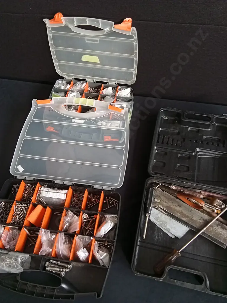 3 PIECES CASES OF TOOLS Image 1++