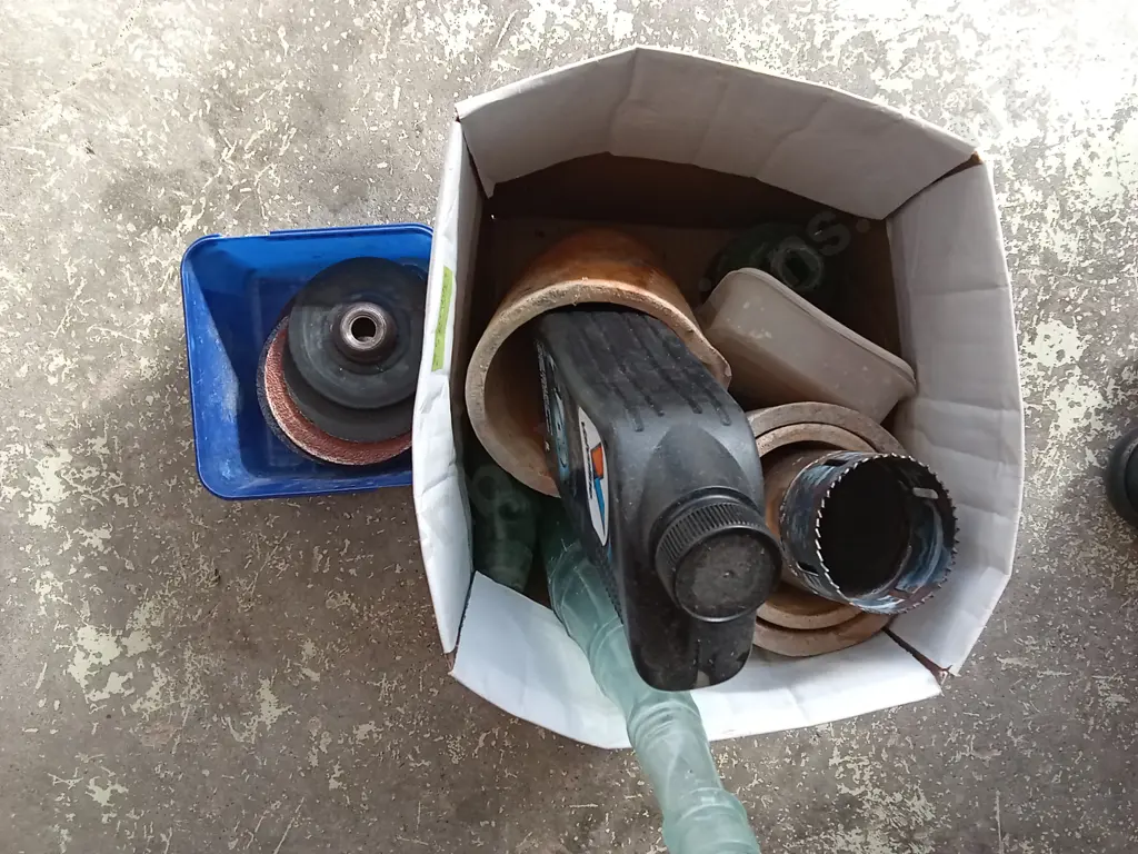 MISCELLANEOUS BOX MIX Image 1++