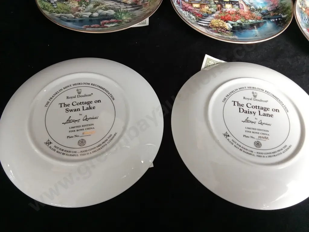 8 ROYAL DOULTON COLLECTORS DECORATIVE PLATES Image 1++