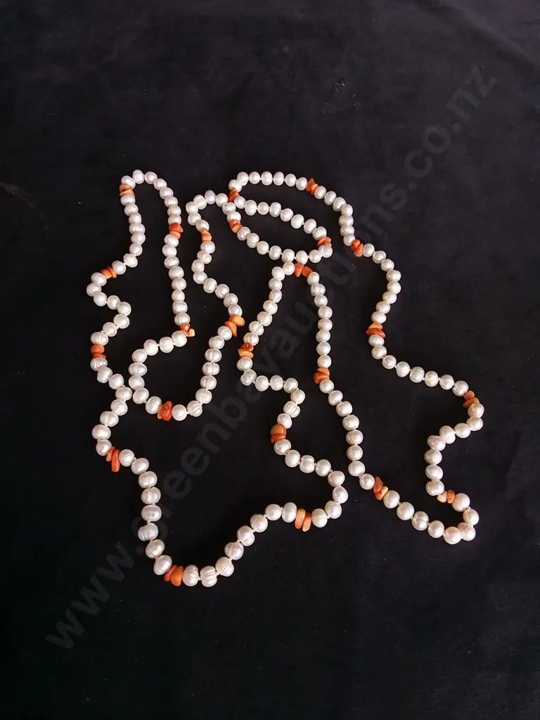 PEARL AND CORAL NECKLACE Image 1++