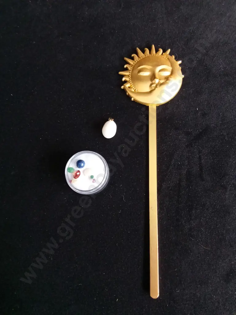 COLLECTION OF GEMSTONES A PEARL AND HAIR PIN Image 1++