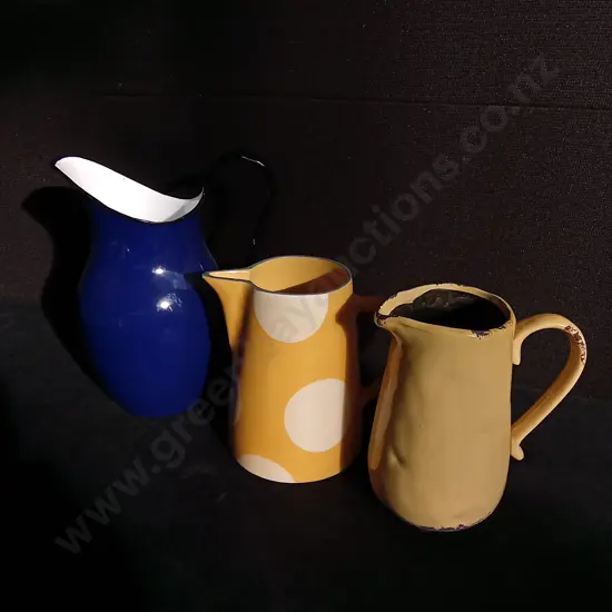 3 PIECES DECORATIVE JUGS