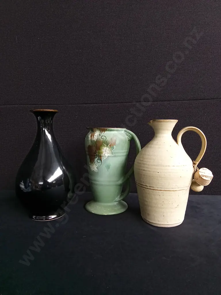 3 PIECES VASES Image 1++
