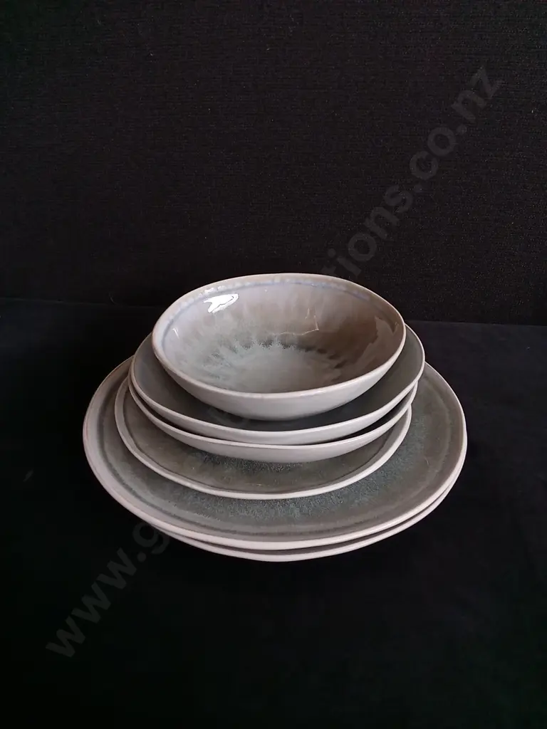 6 PIECES FREEDOM STONEWARE PLATES AND BOWLS Image 1++