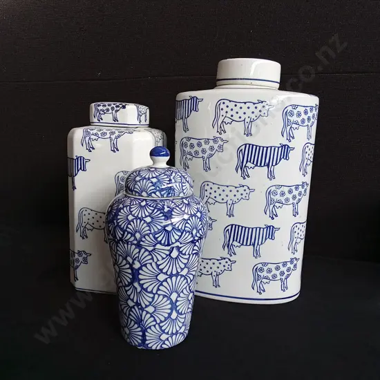 3 PIECES DECORATIVE CERAMIC JARS