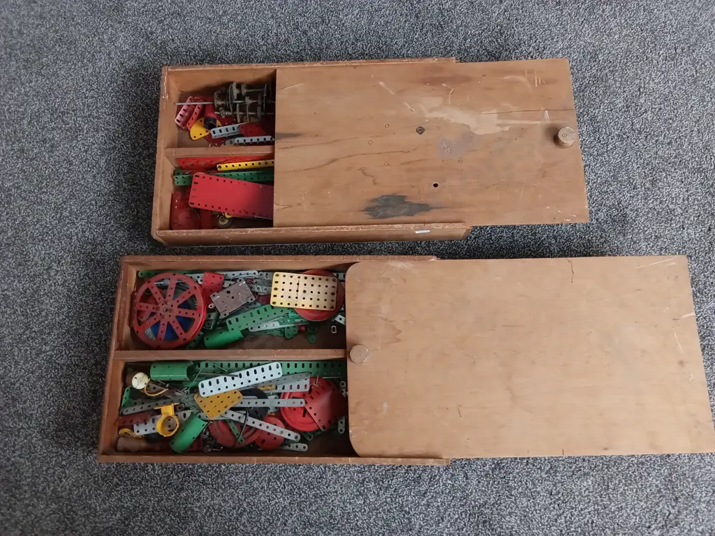 2 WOODEN BOXES OF MECCANO Image 1++