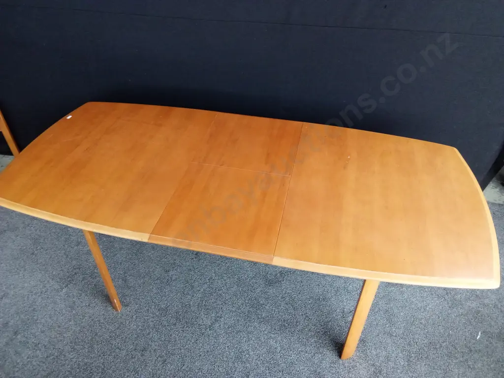 EXTENDABLE WOODEN TABLE AND 4 CHAIRS H 75CM L 1.95M D 91CM Image 1++