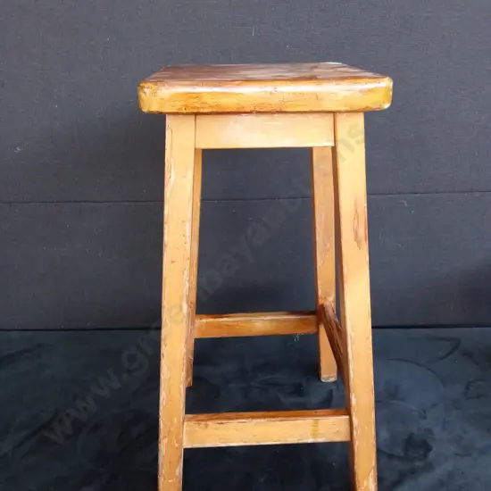 WOODEN STOOL H59CM