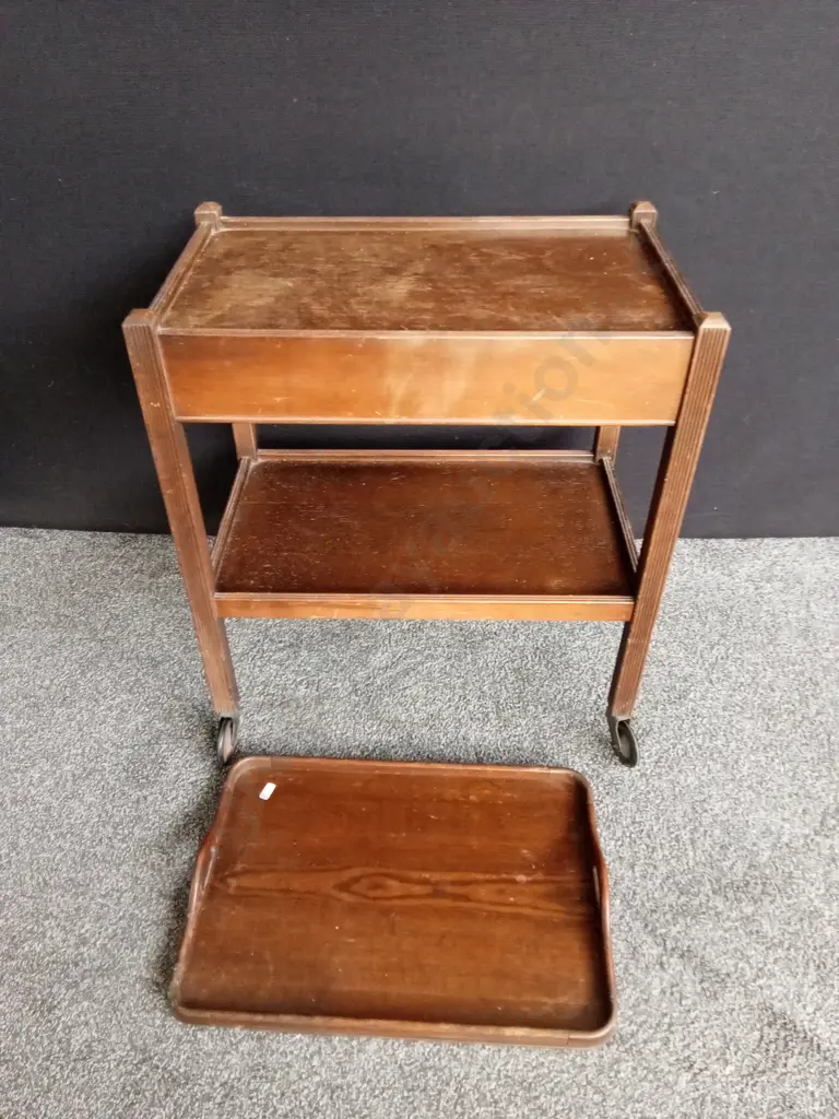 WOODEN TABLE ON WHEELS WITH A DRIVING TRAY Image 1++
