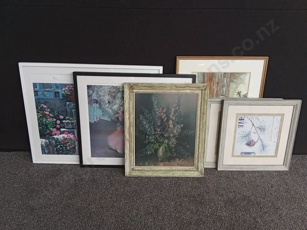 6 PIECES MIX OF FRAMED ARTWORK Image 1++
