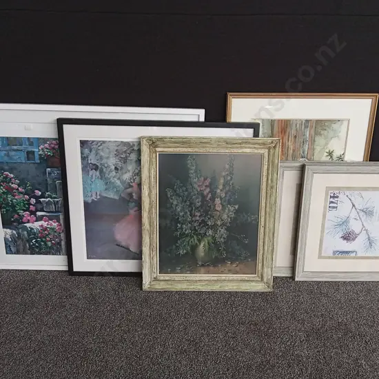 6 PIECES MIX OF FRAMED ARTWORK