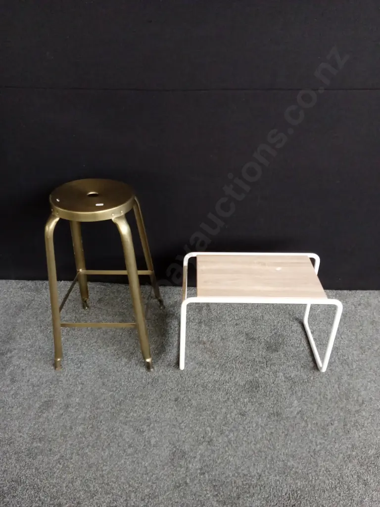 GOLD METAL STOOL AND WOODEN SIDE TABLE Image 1++