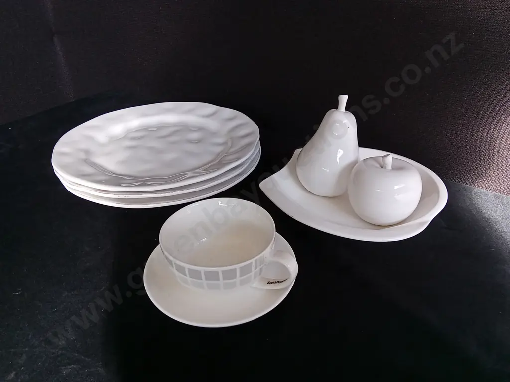 MIX OF WHITE DISHES AND DECOR Image 1++