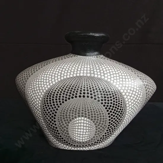 CERAMIC VASE WITH HAND PAINTED DOTS