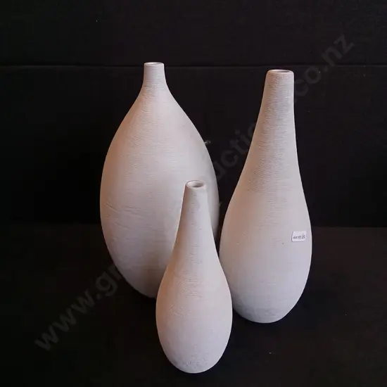 3 PIECE VASE SET