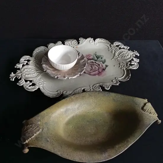 MIX OF SERVING DISHES